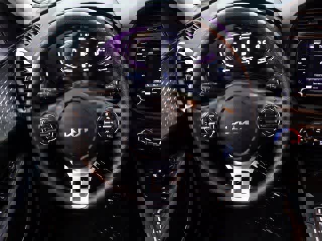 Used 2023 Kia Soul LX image 11