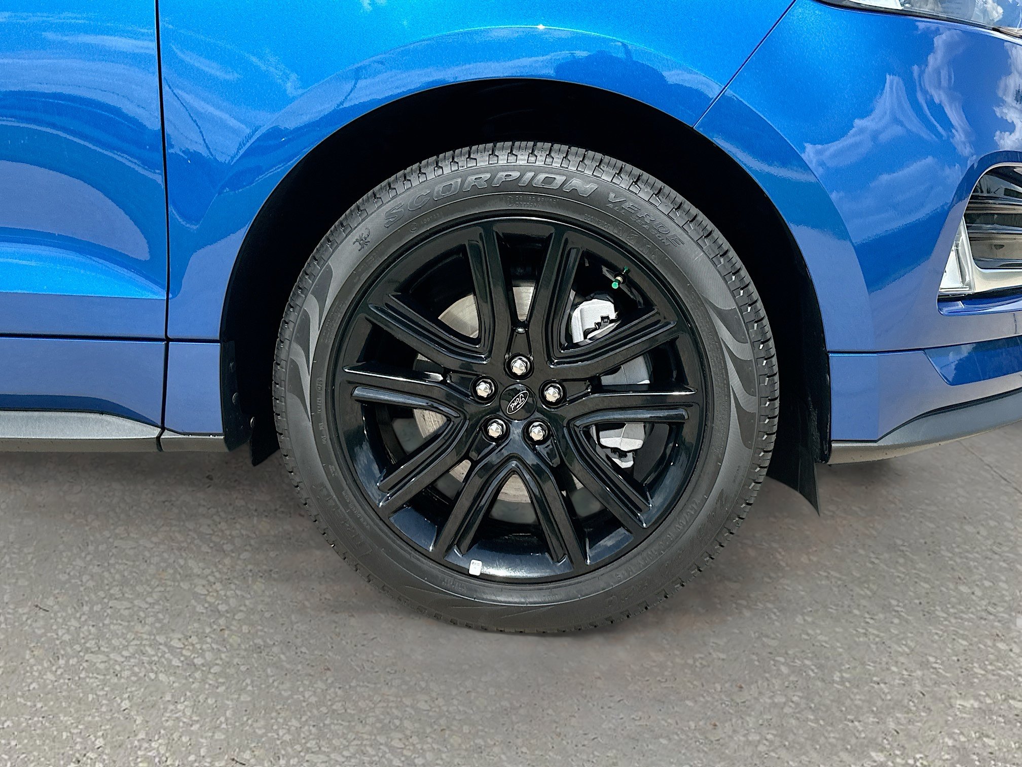 Certified 2024 Ford Edge ST-Line AWD/4WD image 29