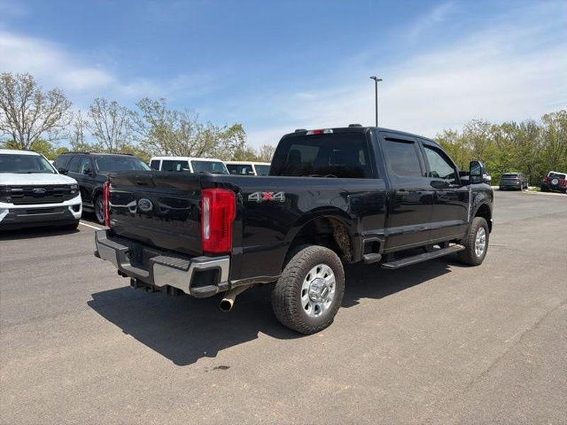 Certified 2023 Ford F250 XLT AWD/4WD image 3