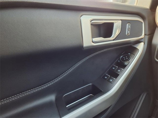 Certified 2023 Ford Explorer XLT w/ Equipment Group 202A image 27