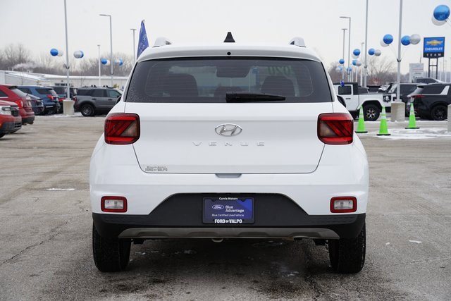 Used 2020 Hyundai Venue SEL image 6
