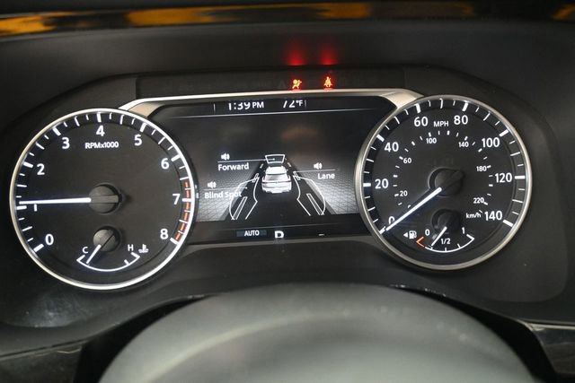 Used 2025 Nissan Pathfinder SV AWD/4WD image 9