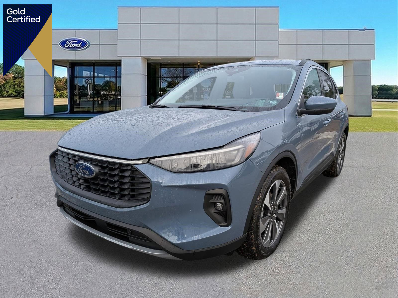 Certified 2025 Ford Escape Platinum image 1