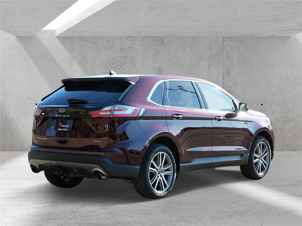 Certified 2022 Ford Edge Titanium w/ Class II Trailer Tow Package image 3
