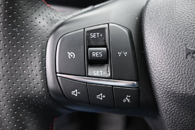 Certified 2025 Ford Escape ST-Line FWD image 18