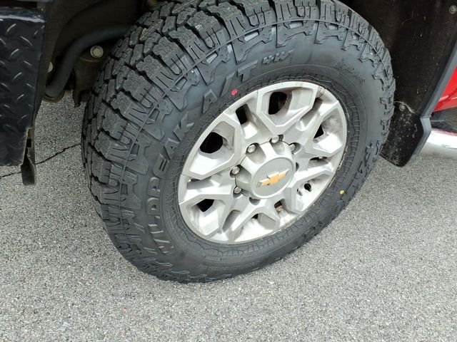 Used 2022 Chevrolet Silverado 2500 LT w/ Convenience Package AWD/4WD image 6