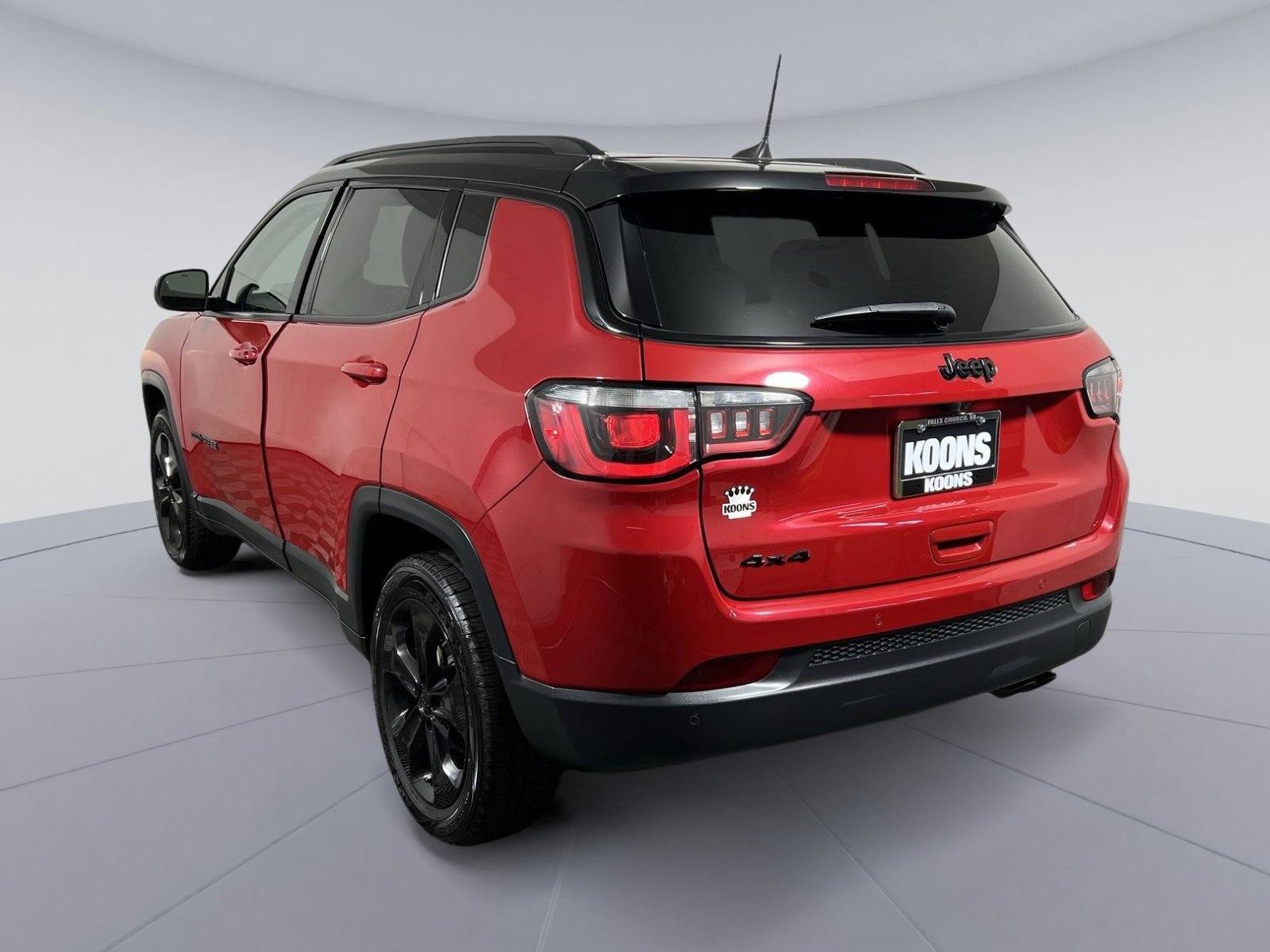 Used 2020 Jeep Compass Latitude image 4