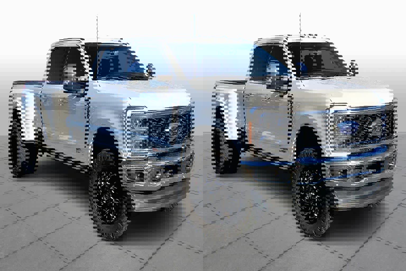 Certified 2023 Ford F350 King Ranch w/ Chrome Package image 2