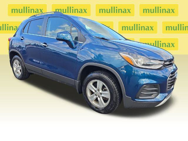 Used 2020 Chevrolet Trax LT w/ LT Convenience Package AWD/4WD image 1
