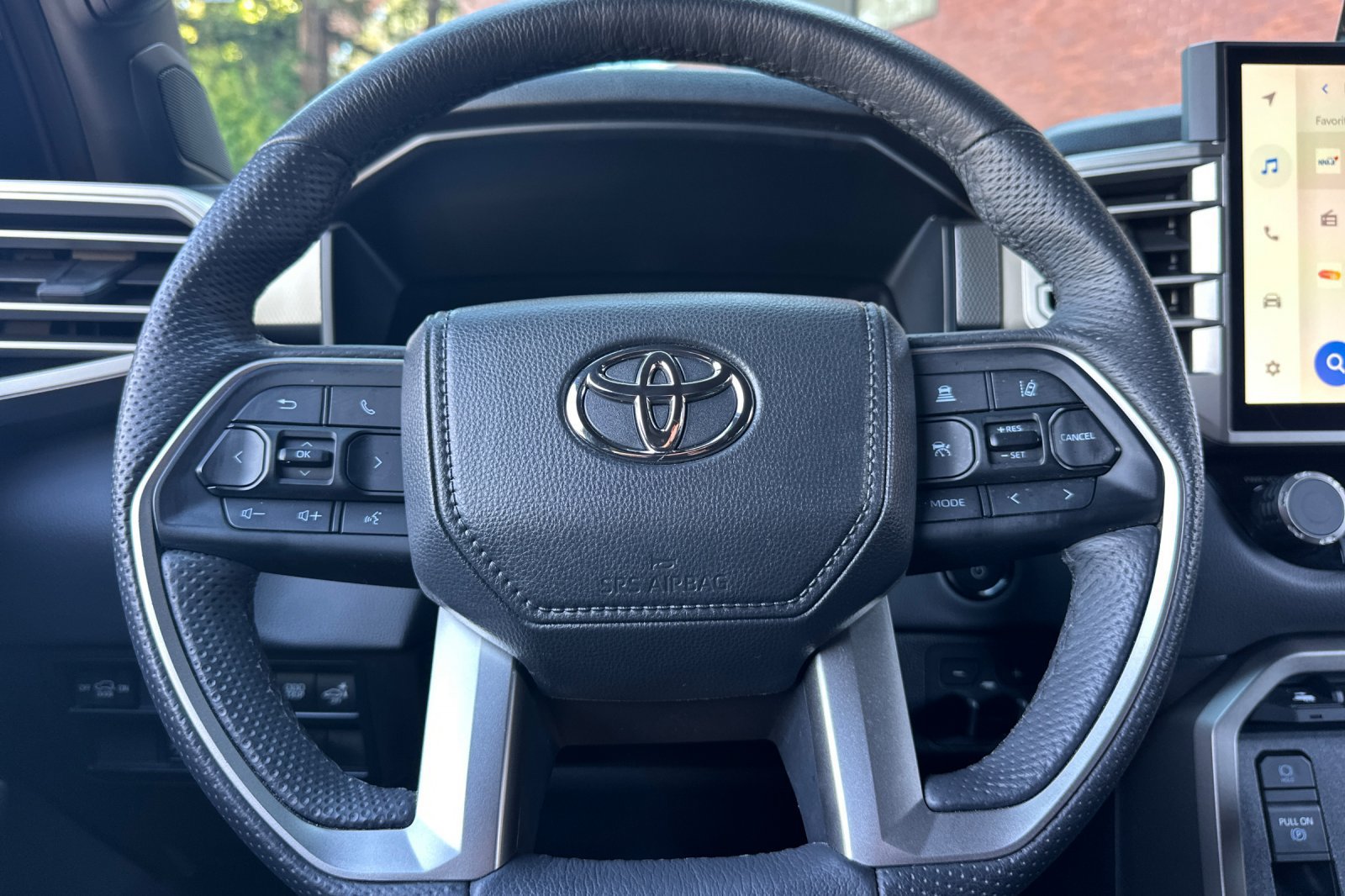 Used 2025 Toyota Sequoia Limited w/ Tow Technology Package AWD/4WD image 37