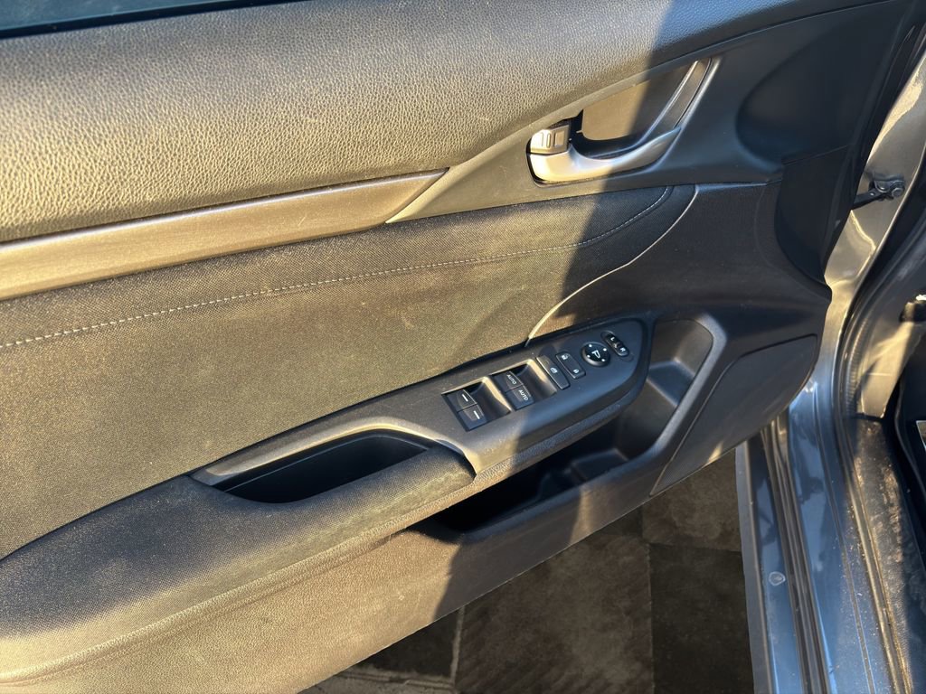 Used 2020 Honda Civic EX image 18