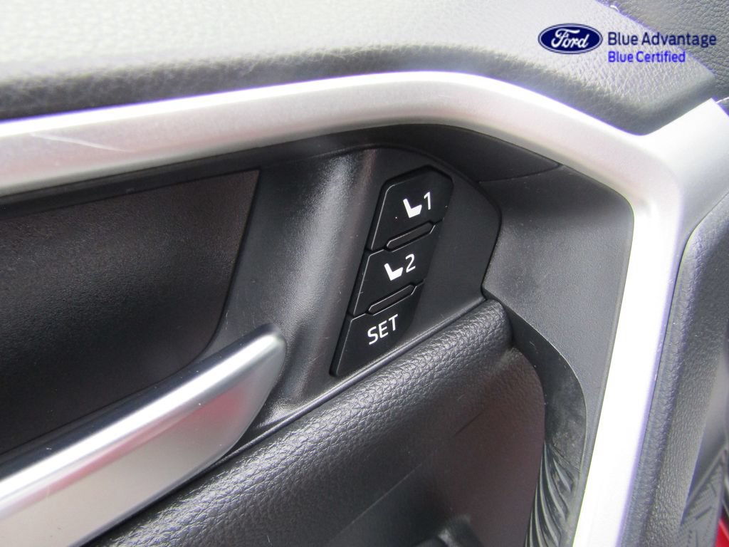 Used 2022 Toyota RAV4 Limited AWD/4WD image 22