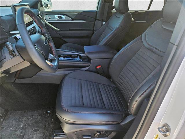 Certified 2025 Ford Explorer ST-Line RWD image 17