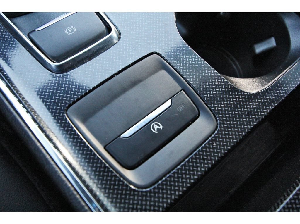 Certified 2021 Ford Edge ST-Line FWD image 26
