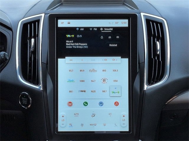 Certified 2024 Ford Edge Titanium w/ Titanium Elite Package image 18