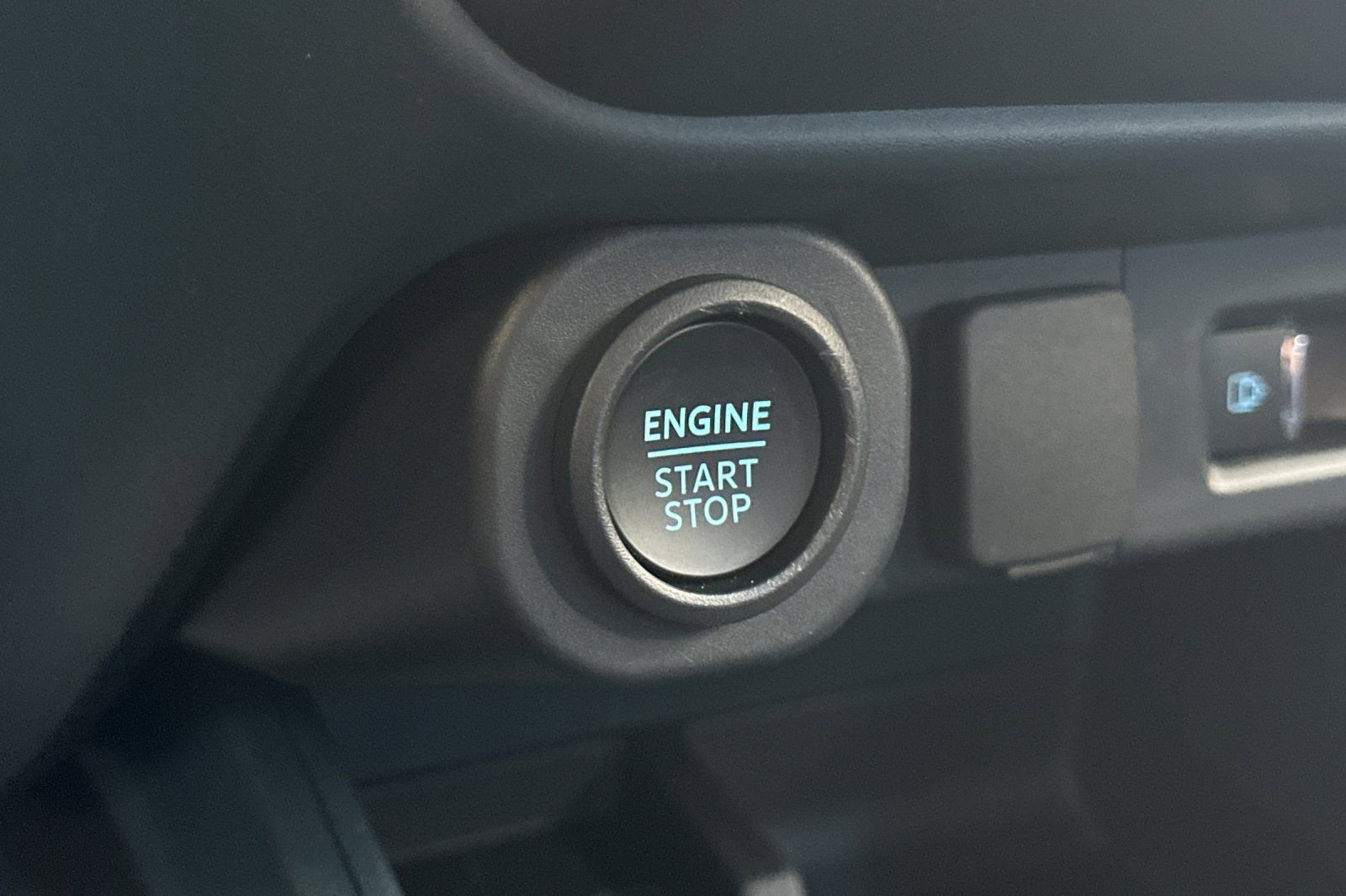 Certified 2025 Ford Maverick Lariat w/ Black Appearance Package image 21