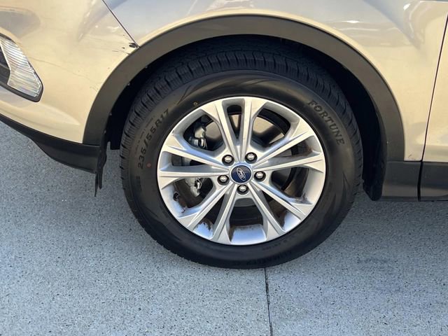 Certified 2018 Ford Escape SE image 9