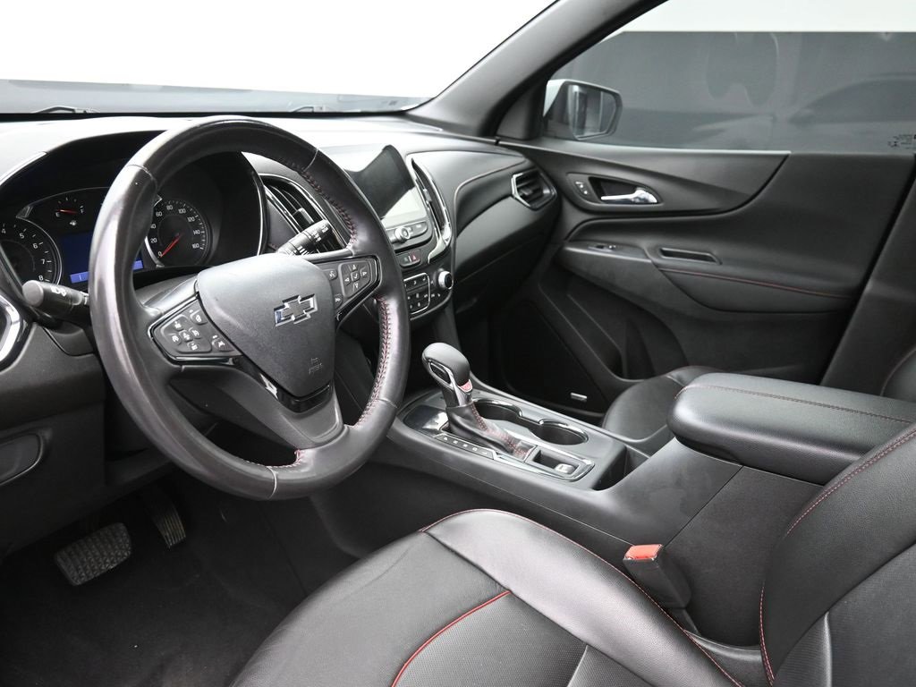 Used 2022 Chevrolet Equinox RS w/ RS Leather Package image 15