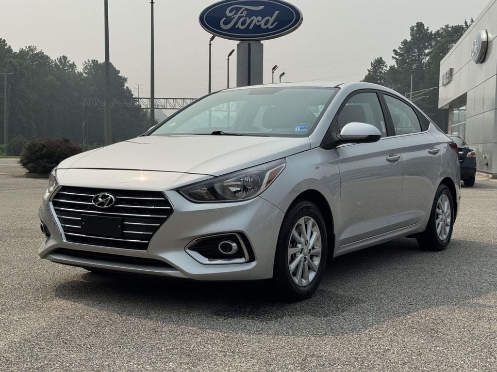 Used 2022 Hyundai Accent SEL FWD image 25