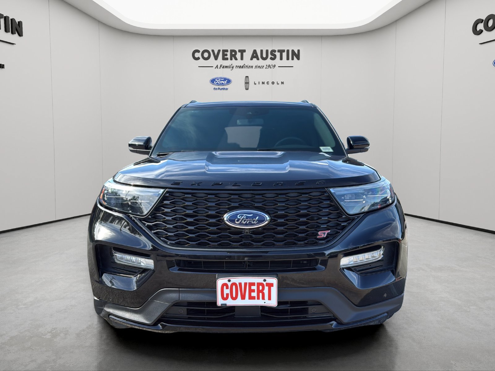 Certified 2023 Ford Explorer ST w/ Equipment Group 401A AWD/4WD image 3