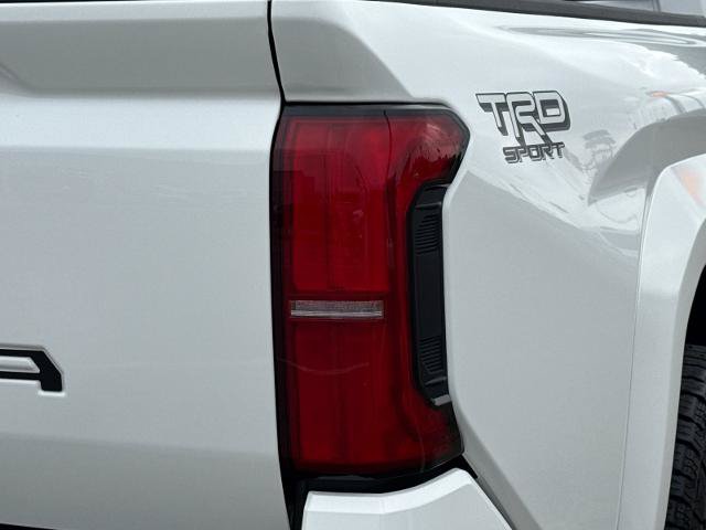 Used 2024 Toyota Tacoma TRD Sport AWD/4WD image 23