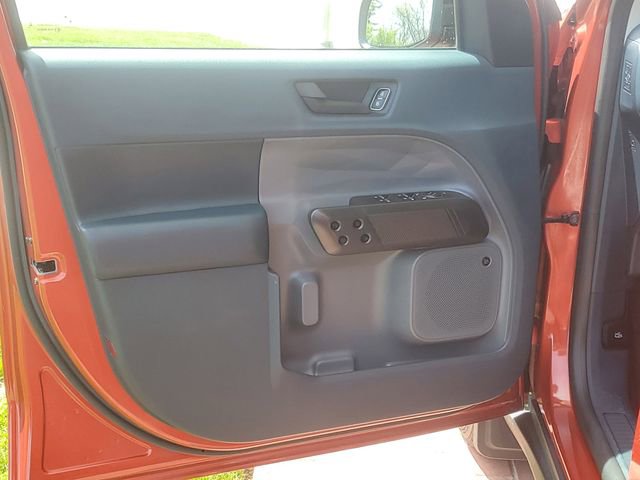 Certified 2024 Ford Maverick Lariat w/ Black Appearance Package FWD image 8