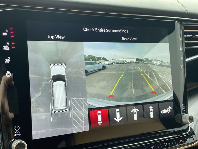 Used 2024 Jeep Grand Wagoneer Series III w/ Rear Seat Video Group 1 AWD/4WD image 33