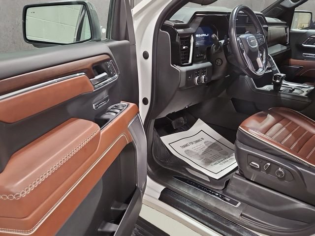Used 2023 GMC Sierra 1500 Denali Ultimate AWD/4WD image 10