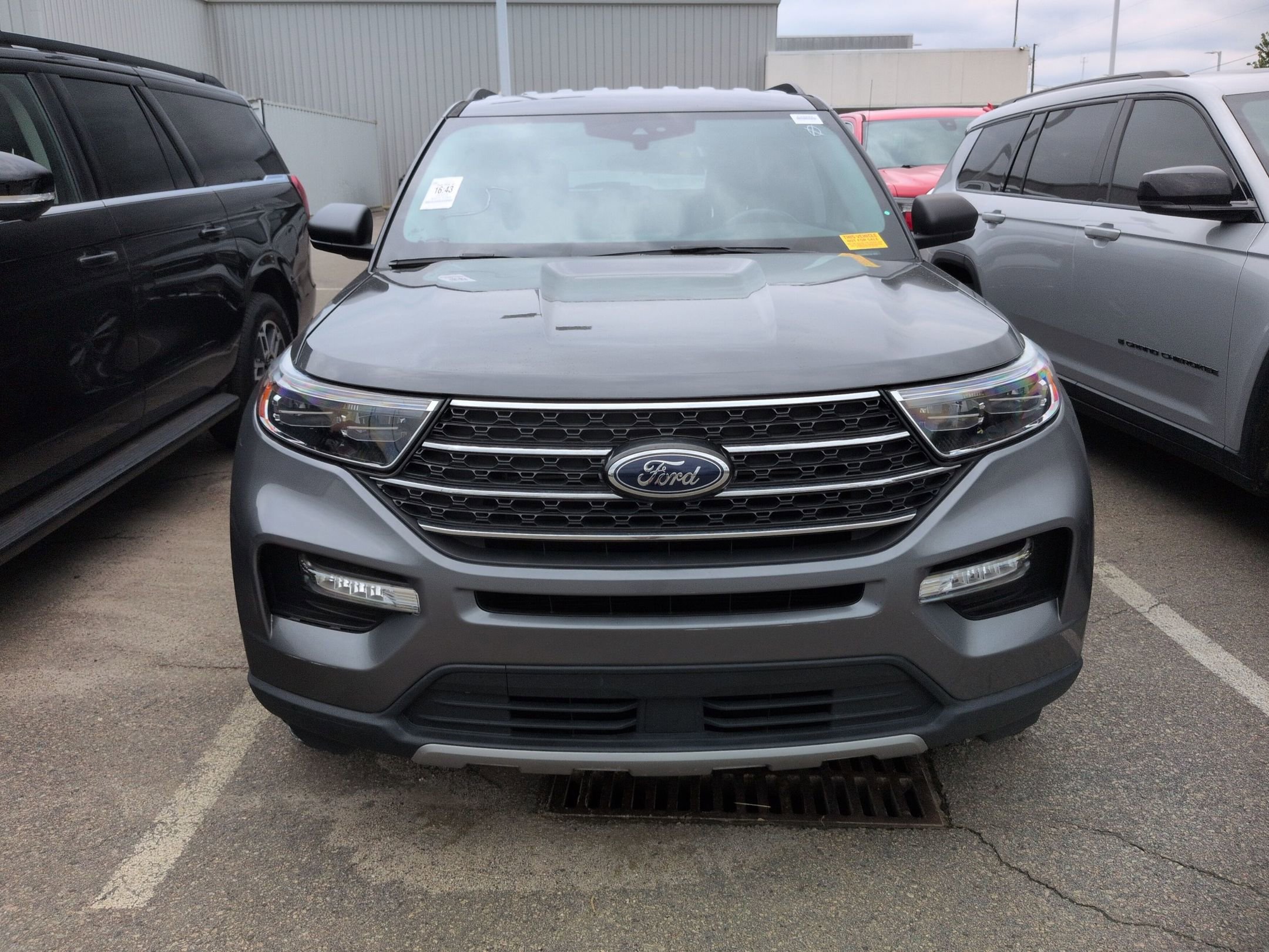 Certified 2023 Ford Explorer XLT w/ Equipment Group 202A RWD image 4