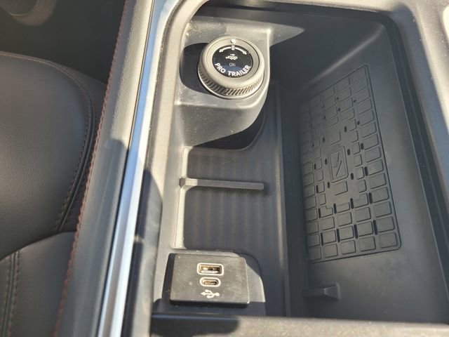 Certified 2025 Ford Expedition Active image 25