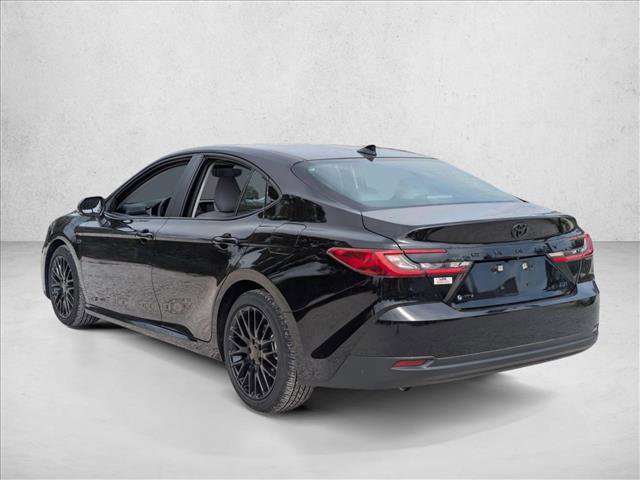 Used 2025 Toyota Camry LE image 4