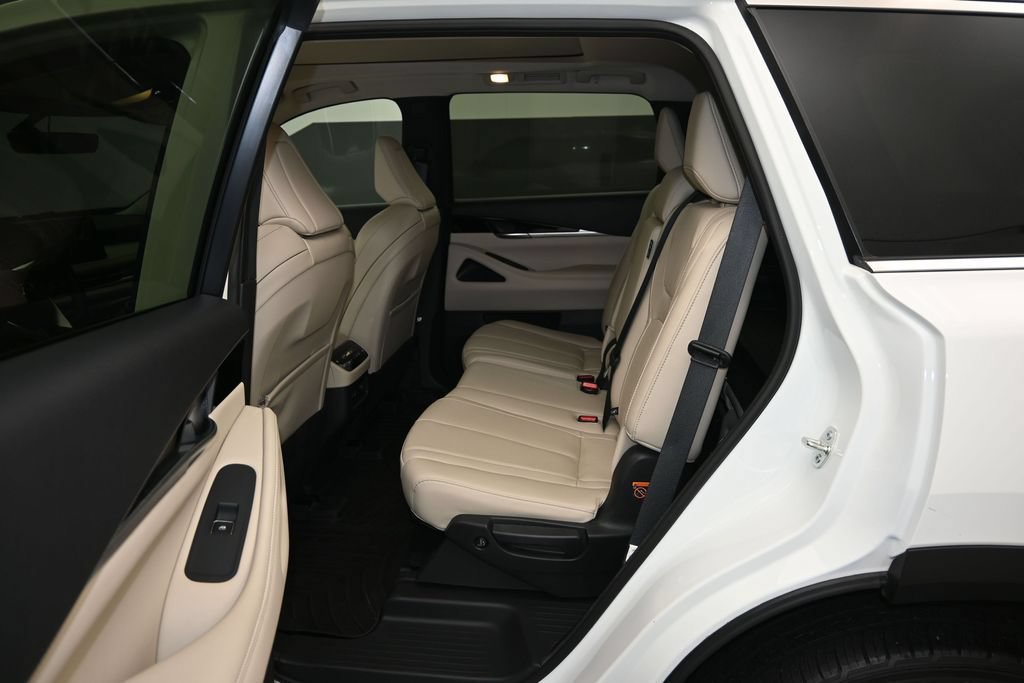 Used 2024 INFINITI QX60 Pure FWD image 17