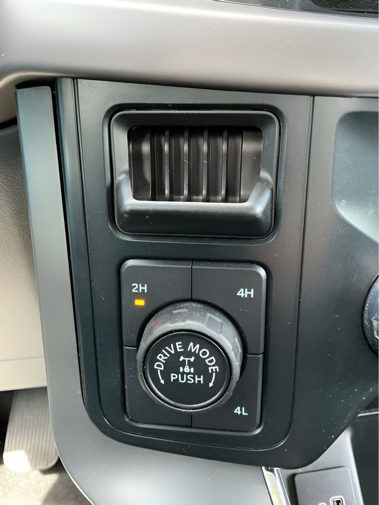 Certified 2025 Ford F150 XLT w/ Equipment Group 301A Standard image 32