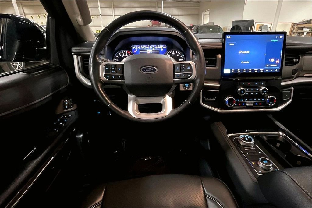 Certified 2024 Ford Expedition Max XLT image 7