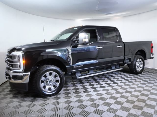 Certified 2024 Ford F250 4x4 Crew Cab Super Duty image 5