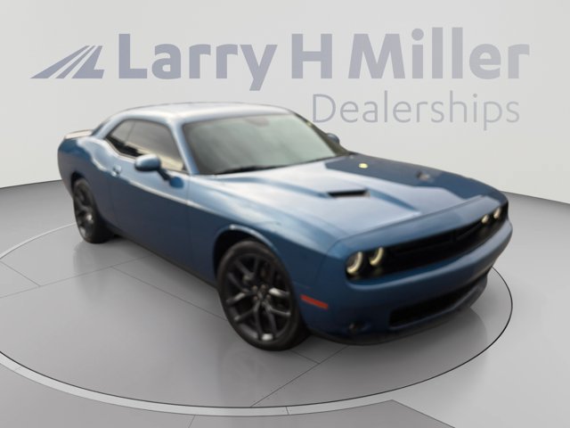 Used 2023 Dodge Challenger SXT w/ Blacktop Package RWD image 7