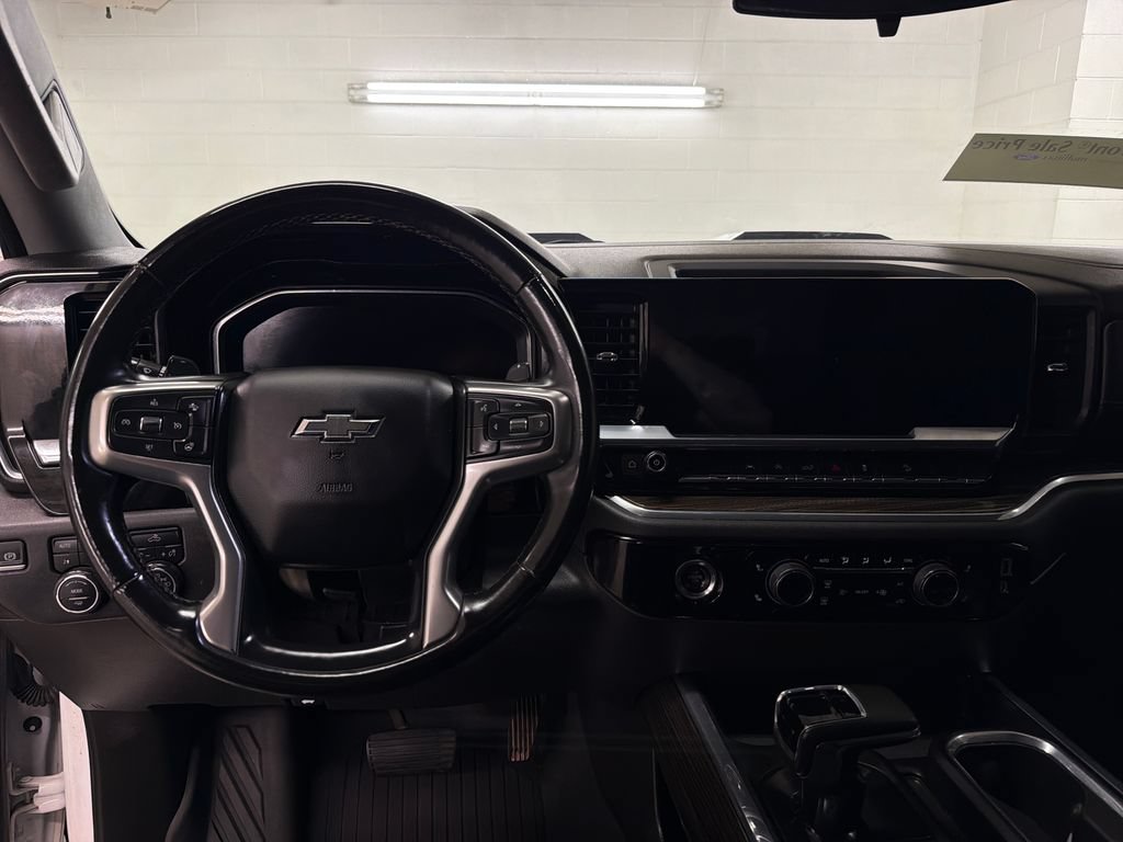 Used 2023 Chevrolet Silverado 1500 LT Trail Boss w/ Protection Package AWD/4WD image 9