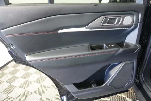 Certified 2025 Ford Explorer ST AWD/4WD image 33