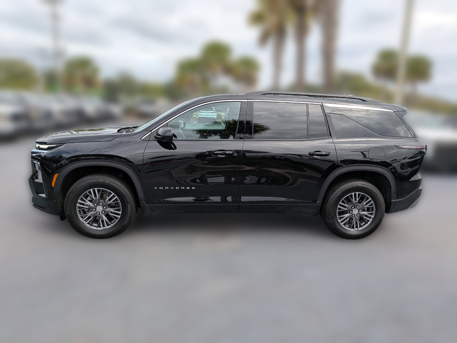 Used 2026 Chevrolet Traverse LT w/ Driver Confidence Package FWD image 8