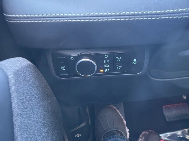 Certified 2025 Ford Mustang Mach-E Premium image 22