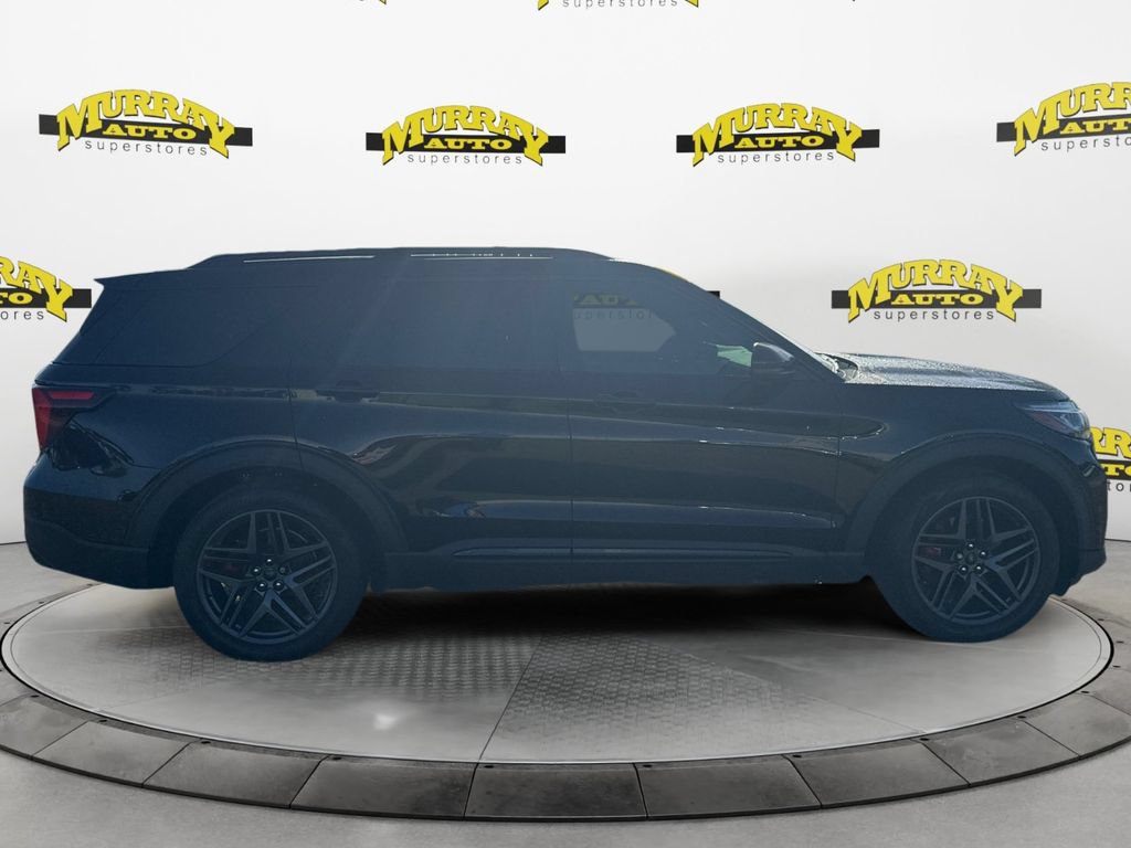 Certified 2025 Ford Explorer ST AWD/4WD image 8