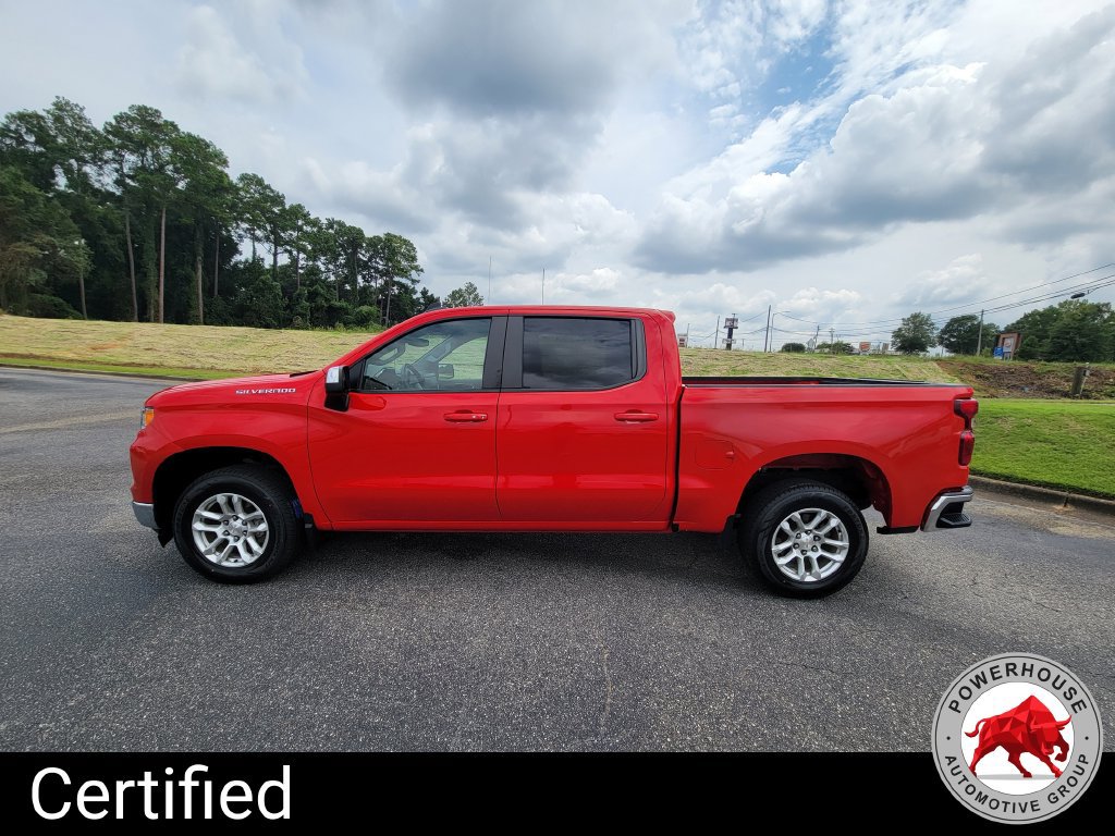 Used 2023 Chevrolet Silverado 1500 LT AWD/4WD image 3