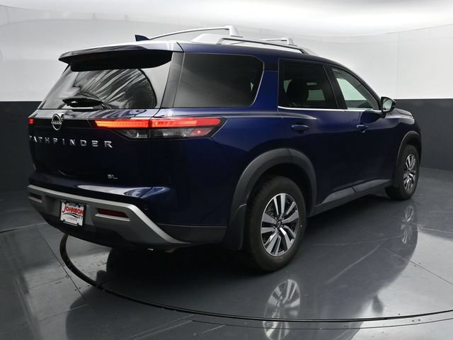 Used 2023 Nissan Pathfinder SL FWD image 8