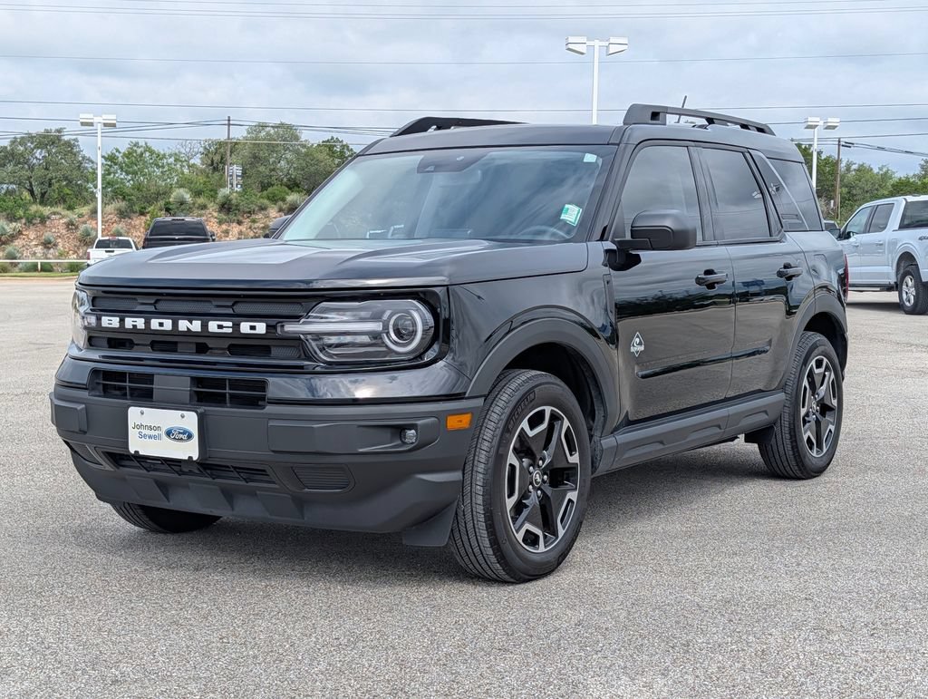 Certified 2024 Ford Bronco Sport Outer Banks w/ Tech Package AWD/4WD image 4