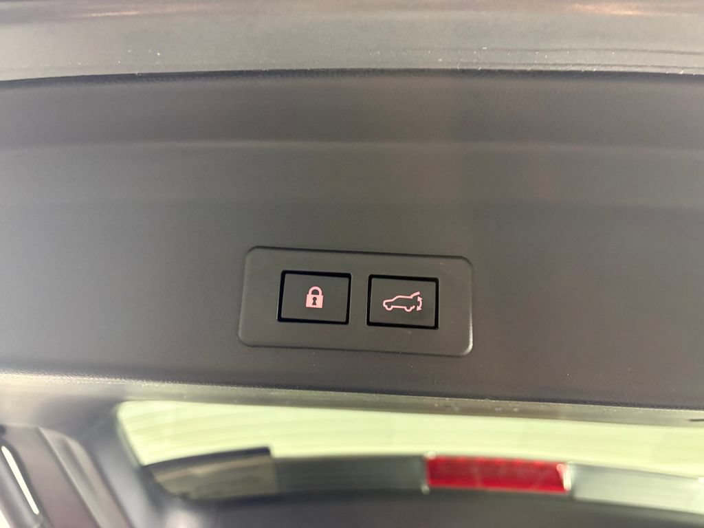 Used 2020 Subaru Ascent Premium w/ Convenience Package AWD/4WD image 33