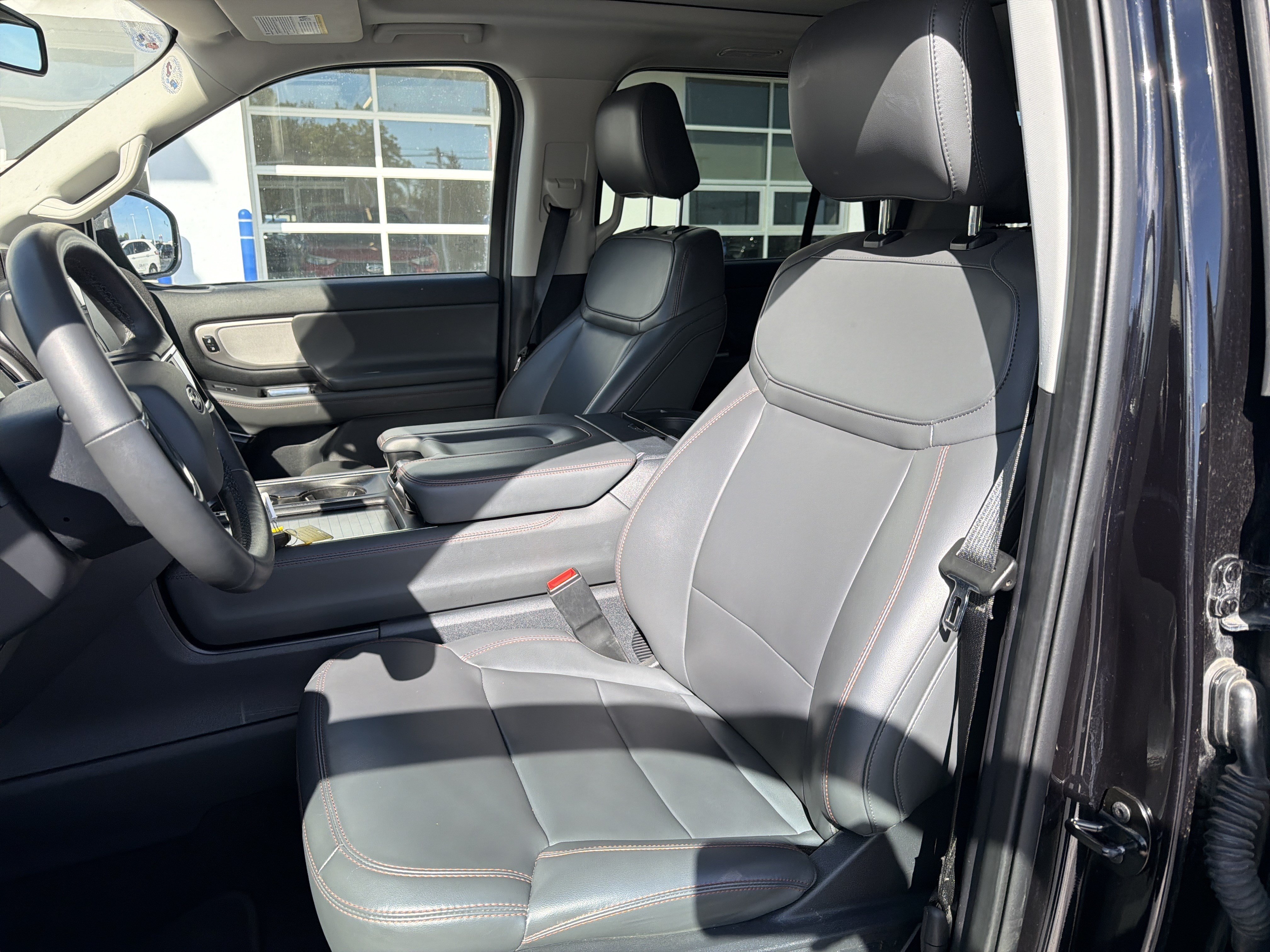 Certified 2025 Ford Expedition Active AWD/4WD image 12