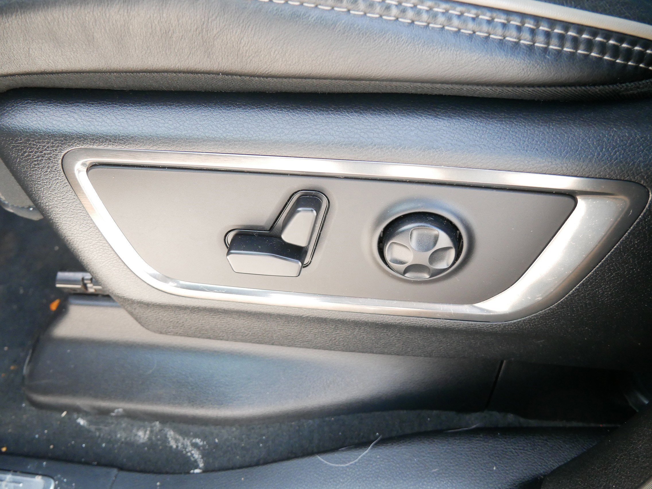 Used 2020 RAM 1500 Limited image 19