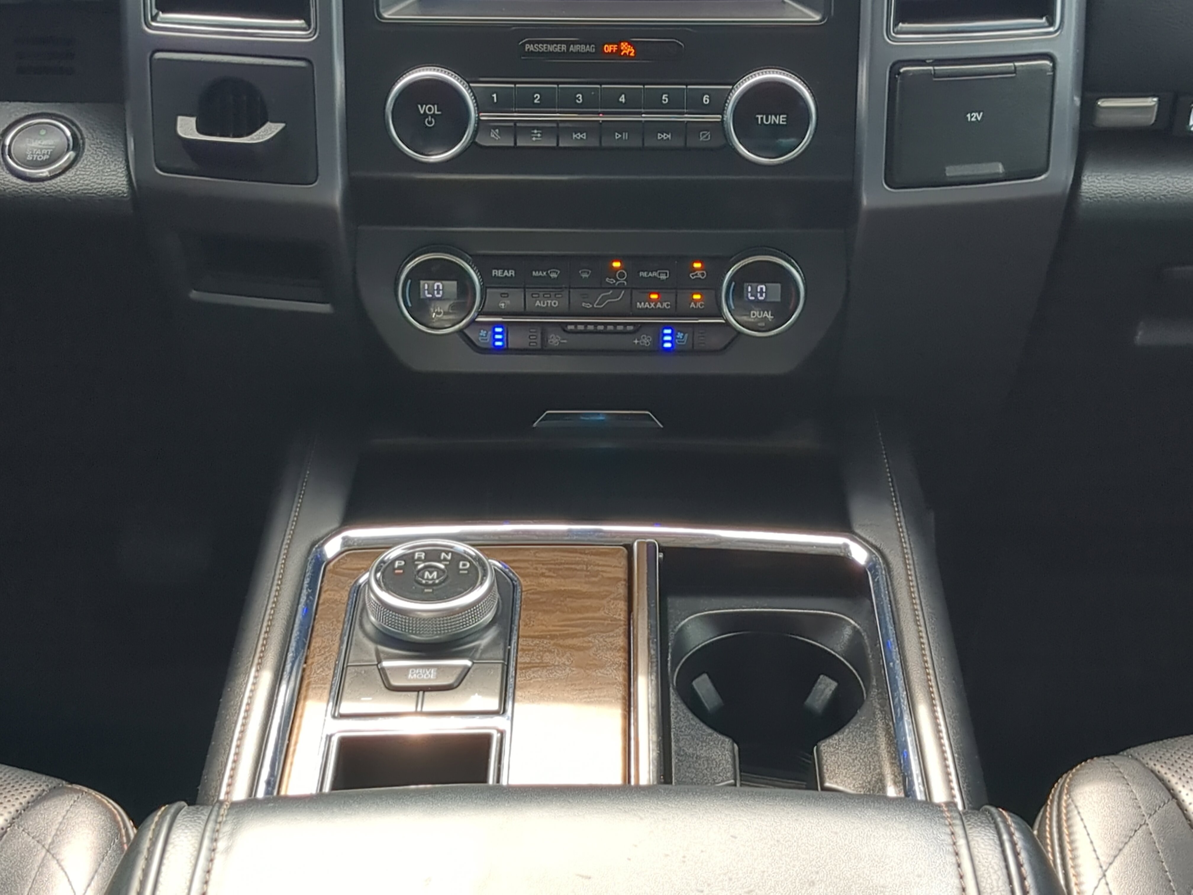 Certified 2019 Ford Expedition Platinum RWD image 17