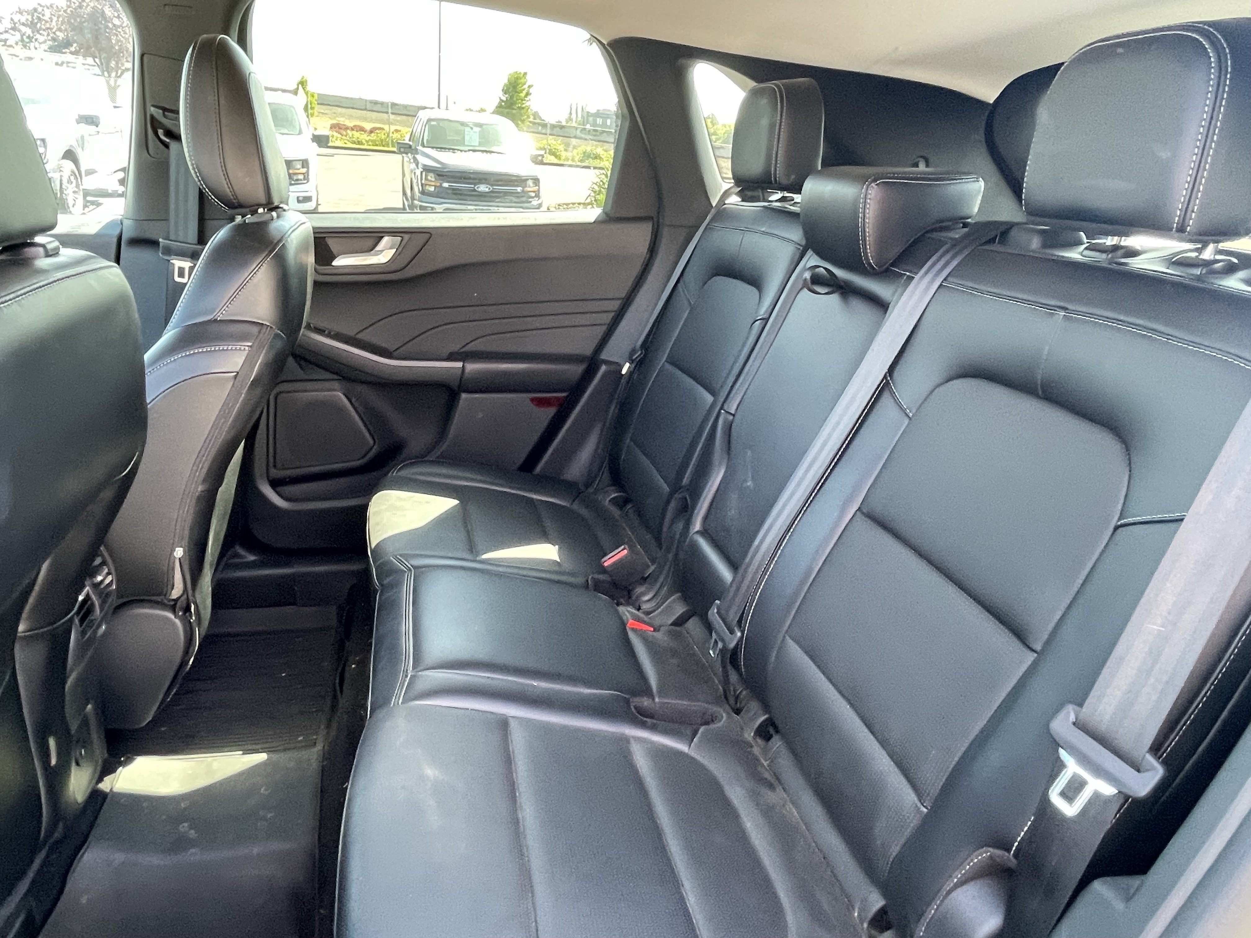 Certified 2025 Ford Escape Platinum AWD/4WD image 12