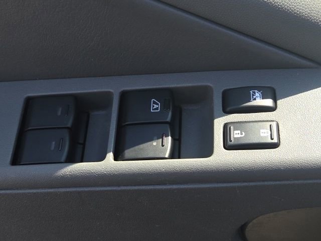 Used 2019 Nissan Frontier SL RWD image 19